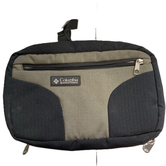 COLUMBIA Compact Three Fold Hanging Travel Bag with Hook 11 x 7 x 2.5 inches - Picture 1 of 12
